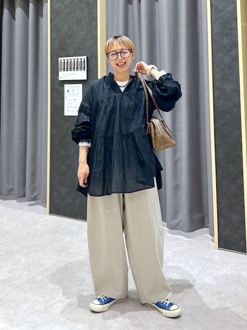 ベラ、ノッテ様ハンドメイドリバティブラウス2022B29 リバティ ボタニカル柄 2way リボンタイ ブラウス HUIT 全2色｜hit811