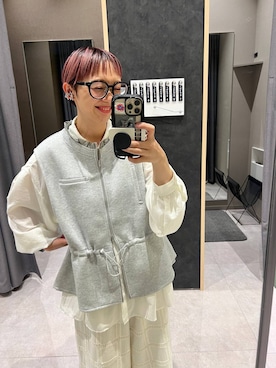 「LEPSIM（レプシィム）のサラキレタック長袖シャツ　633065（シャツ/ブラウス、ホワイト系）」を使った、miiisanさん（レディース・150cm）の冬コーディネート