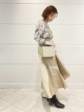 「オーロラスカート」｜LADYMADE Stylingさん（レディース・160cm）の秋コーディネート