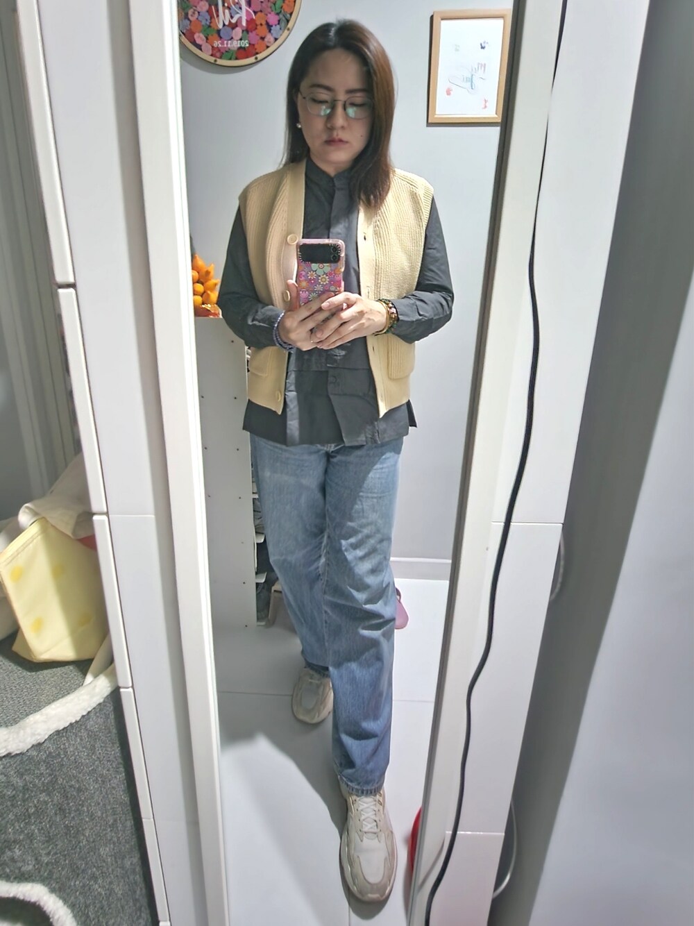 「wiwt、ootd、working style、hkgirl、UNIQLO、2023 March、spring、春コーデ」｜「Reebokのアイテム（スニーカー、ベージュ系）」を使った、Yukariveraさん（レディース・164cm）の春コーディネートの1枚目の写真
