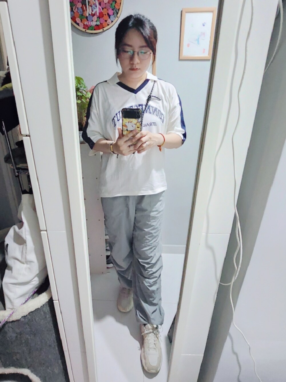 「ootd、夏コーデ、休閒、wiwt、2024 Aug、hkgirl、WORKWEAR、working style」｜「Reebokのアイテム（スニーカー、ベージュ系）」を使った、Yukariveraさん（レディース・165cm）の夏コーディネートの1枚目の写真