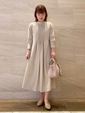 ワンピース ベージュ系 を使った 顔合わせ の人気ファッションコーディネート Wear
