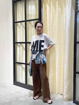 「Whim Gazette（ウィムガゼット）の【KATHARINE HAMNETT】別注ME Tシャツ（Tシャツ/カットソー、ベージュ系）」を使った、wgmatsuさん（レディース・165cm）の春コーディネート