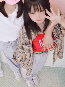 「アイテム（キャミソール、レッド系）」を使った、yua0410000さん（レディース・151cm）の冬コーディネート