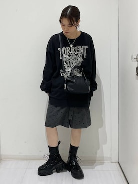「PAGEBOY（ページボーイ）のレースアップトラックブーツ【ストレッチ/抗菌防臭/軽量/美脚】（ブーツ、ブラック系）」を使った、静。さん（レディース・154cm）の秋コーディネート