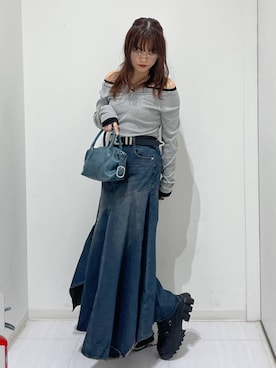「PAGEBOY（ページボーイ）のアイテム（デニムスカート）」を使った、静。さん（レディース・154cm）の秋コーディネート