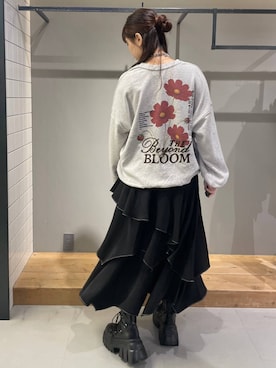 「PAGEBOY（ページボーイ）のレースアップトラックブーツ【ストレッチ/抗菌防臭/軽量/美脚】（ブーツ、ブラック系）」を使った、静。さん（レディース・154cm）の夏コーディネート