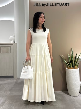 「JILL by JILL STUART（ジルバイジルスチュアート）のカットソーティアードワンピース（ワンピース、ホワイト系）」を使った、takeuchiさん（レディース・151cm）の夏コーディネート
