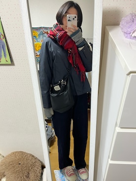 「アイテム（シューズ、ピンク系）」を使った、たろうさん（レディース・163cm）の冬コーディネート