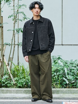 「PUBLIC TOKYO（パブリックトウキョウ）のPUBLIC CHINOS バレルレッグイージー（チノパンツ、グリーン系）」を使った、PUBLIC TOKYO MENS さん（メンズ・176cm）の秋コーディネート