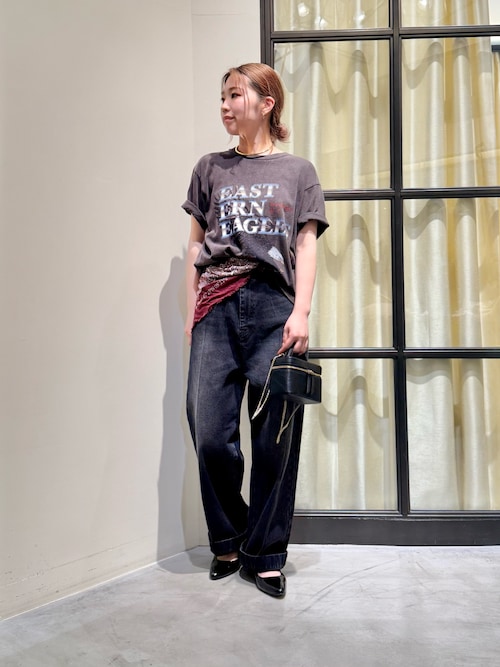 センタープレスブラックデニムパンツ（デニムパンツ）｜Whim Gazette