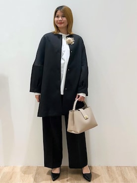 「アイテム（ノーカラーコート）」を使った、suzukaさん（レディース・155cm）の冬コーディネート