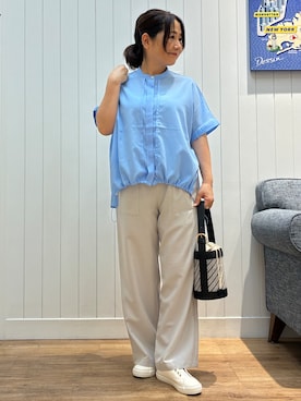 「Dessin（デッサン）の【高通気/セットアップ可】ドロストシャツ（シャツ/ブラウス、ブルー系）」を使った、msatoさん（レディース・155cm）の夏コーディネート