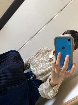 「おばあちゃんのアイテム（シャツ/ブラウス、ベージュ系）」を使った、naさん（レディース・164cm）の春コーディネート