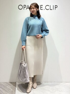 「アイテム（その他ヘアアクセサリー、ブルー系）」を使った、もんちゃんさん（レディース・167cm）の冬コーディネート