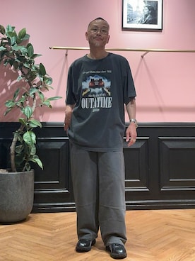 「GOOD ROCK SPEED（グッドロックスピード）のGOOD ROCK SPEED（グッドロックスピード）BACK TO THE FUTURE デロリアンTシャツ（Tシャツ/カットソー、ブラック系）」を使った、torigoeさん（メンズ・164cm）の春コーディネート