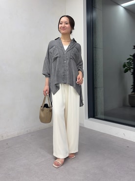 「Jena espace merveilleux(ジェナ エスパスメルヴェイユ)のテンセルバックシャーリングデニムシャツ(シャツ/ブラウス、グレー系)」を使った、minr666さん(レディース・156cm)の夏コーディネート