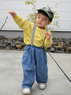 「BREEZE（ブリーズ）の【WEB限定/あったか】裏起毛ロゴトレーナー_ジュニア対応（スウェット、イエロー系）」を使った、deee🐏さん（キッズ・90cm）の春コーディネート