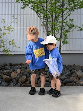 「KEEN（キーン）のアイテム」を使った、deee🐏さん（キッズ・90cm）の春コーディネート