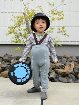 「ZARA KIDSのアイテム（ハット、ブラック系）」を使った、deee🐏さん（キッズ・90cm）の春コーディネート