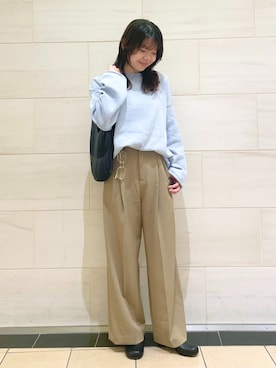 「SLOBE IENA（スローブイエナ）の《4サイズ展開》イージーワイドパンツ（スラックス、ベージュ系）」を使った、hiraoさん（レディース・156cm）の春コーディネート