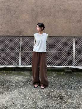 「entire studios（エンタイアスタジオ）のENTIRE STUDIOS Full sweatpant（スウェットパンツ、ブラウン系）」を使った、天音さん（レディース・175cm）の秋コーディネート