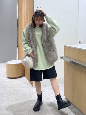 「アイテム（ベスト）」を使った、Michiさん（レディース・161cm・20代）の秋コーディネート