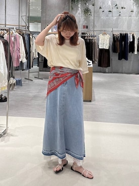 「LEPSIM（レプシィム）のレースペチデニムスカート　1023268（デニムスカート、ブルー系）」を使った、Michiさん（レディース）の夏コーディネート