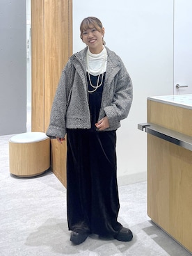 「アイテム（サロペット/オーバーオール）」を使った、Michiさん（レディース・161cm）の冬コーディネート