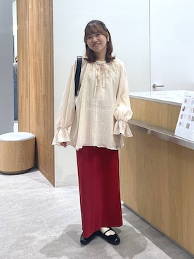 「LEPSIM（レプシィム）の14ゲージニットナロースカート　242468（スカート、レッド系）」を使った、Michiさん（レディース）の春コーディネート