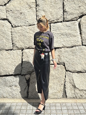 「アイテム（サンダル）」を使った、Mihiさん（レディース・169cm）の秋コーディネート