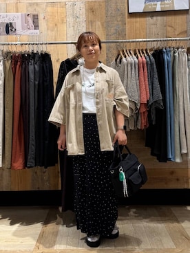 「LEPSIM（レプシィム）のステンレスロングアレンジネックレス　587102（ネックレス、シルバー系）」を使った、つーさんさんの春コーディネート
