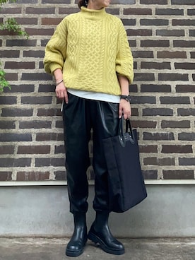 「RECTANGLE」｜「アイテム（腕時計）」を使った、Chieさん（レディース・165cm）の秋コーディネート