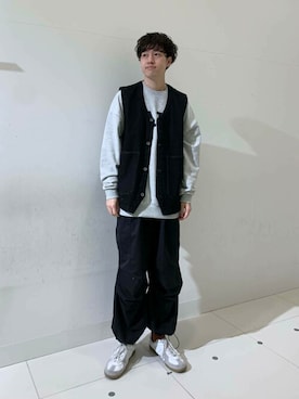 「SENSE OF PLACE by URBAN RESEARCH（センスオブプレイスバイアーバンリサーチ）のアイテム（カーゴパンツ）」を使った、SENSE OF PLACE ONLINE STOREさん（メンズ・173cm）の冬コーディネート