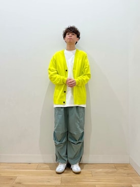 「SENSE OF PLACE by URBAN RESEARCH（センスオブプレイスバイアーバンリサーチ）のアイテム（カーゴパンツ）」を使った、SENSE OF PLACE ONLINE STOREさん（メンズ・172cm）の冬コーディネート