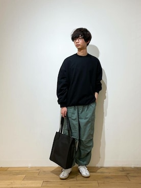 「SENSE OF PLACE by URBAN RESEARCH（センスオブプレイスバイアーバンリサーチ）のアイテム（カーゴパンツ）」を使った、SENSE OF PLACE ONLINE STOREさん（メンズ・176cm）の春コーディネート