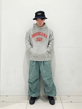 「SENSE OF PLACE by URBAN RESEARCH（センスオブプレイスバイアーバンリサーチ）のアイテム（カーゴパンツ）」を使った、SENSE OF PLACE ONLINE STOREさん（メンズ・168cm）の春コーディネート