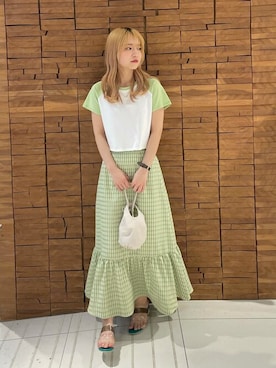 「HEYUMM（ヘユム）のアイテム」を使った、SENSE OF PLACE ONLINE STOREさん（レディース・156cm）の夏コーディネート