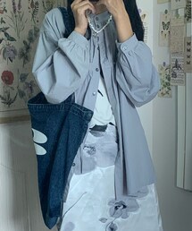 . | シャツ/ブラウス