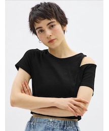 GU | ショルダーカットアウトT(半袖)+E　カラー: 09 BLACK／サイズ：XL


(Tシャツ/カットソー)