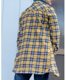 on the couch | シャツ/ブラウス