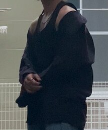 GU | ワッフル生地でスリットの入ったタンクトップ。約1000円(タンクトップ)