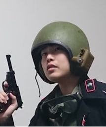 アヤトニア皇國軍戰車搭乗員用頭部保護用鉄帽・通称クリメット | ブリーフ