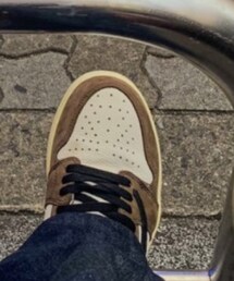 TRAVIS SCOTT | スニーカー