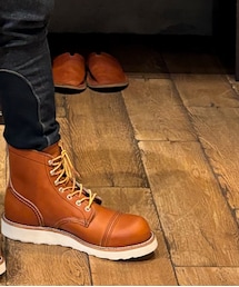 RED WING | 新作アイアンレンジャーで、レッドウイングのお馴染みのオロレガシーと白底ソールのトラクショントレッドで内部にはポロンを使用し、レッドウイング愛好家にはたまらない一品かもしれない(ブーツ)