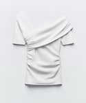 ZARA(ザラ)の「トップス(Tシャツ/カットソー)」