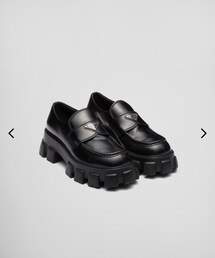 PRADA | ローファー
