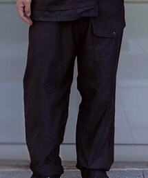 COMOLI | チノパンツ