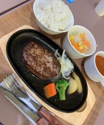 ニトリハンバーグまあまあ🙃 | その他