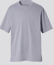 UNIQLO | ＋J スーピマコットンリラックスフィットクルーT ¥1,500(Tシャツ/カットソー)